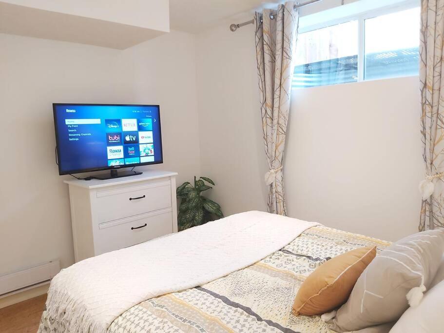 Cozy Suite, Free Wifi , Free Parking YYC Exterior foto