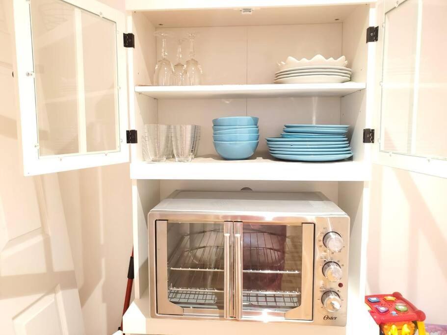 Cozy Suite, Free Wifi , Free Parking YYC Exterior foto