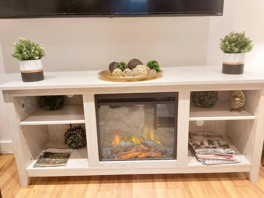 Cozy Suite, Free Wifi , Free Parking YYC Exterior foto